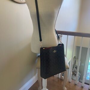 Coach Dark Brown Crossbody/shoulder Bag